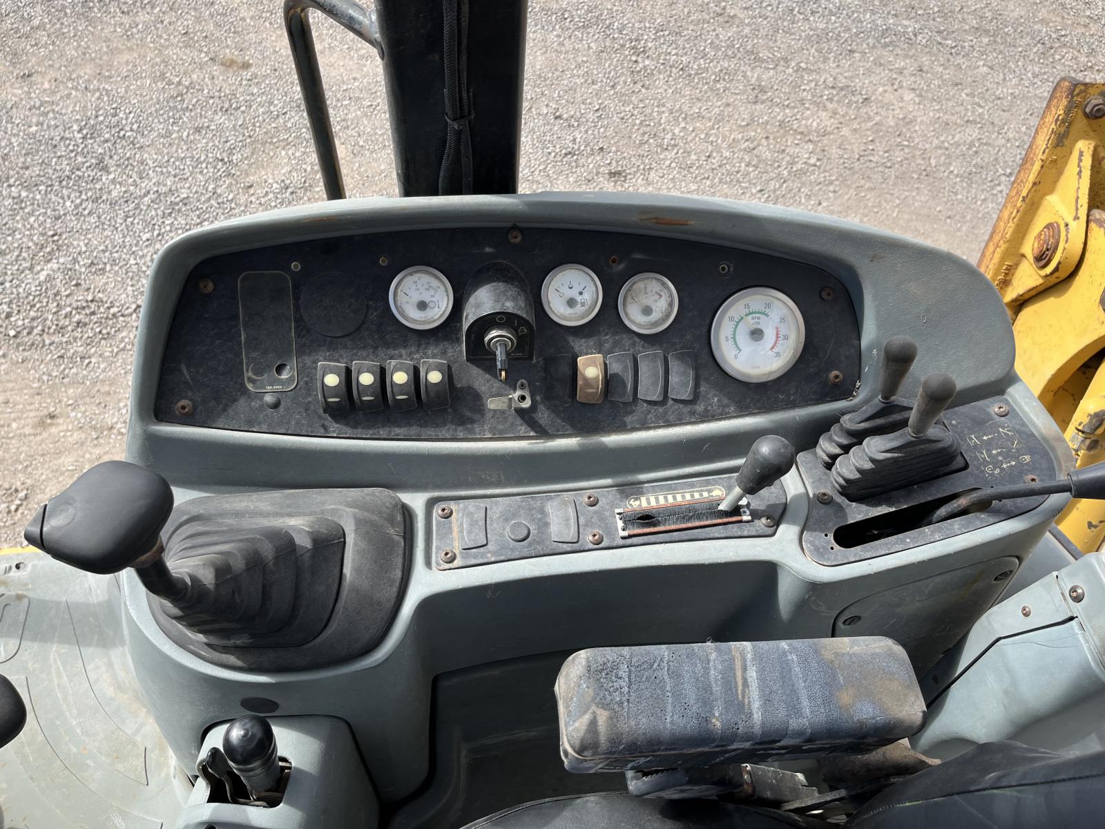 ./imagenes/INVOICE/2019/17673/RETROEXCAVADORA CATERPILLAR 420D (9).JPG